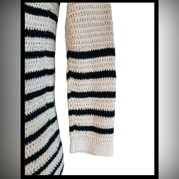 Ann Taylor LOFT Open Weave Boat Neck Beige Blue Striped Women’s Medium - Picture 4 of 5